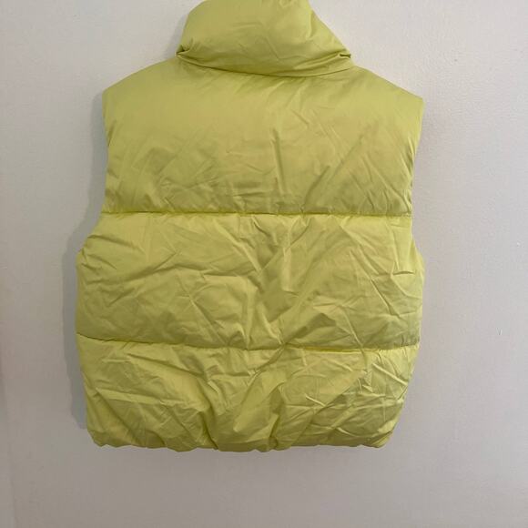 Old Navy Puffer Vest Womens Size Small Citrine Yellow Pockets Outdoor Cabin NWOT - Picture 4 of 8